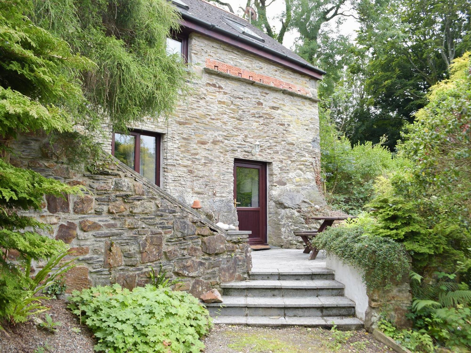 Hay Barn - Dinas Country Club Villa Buitenkant foto