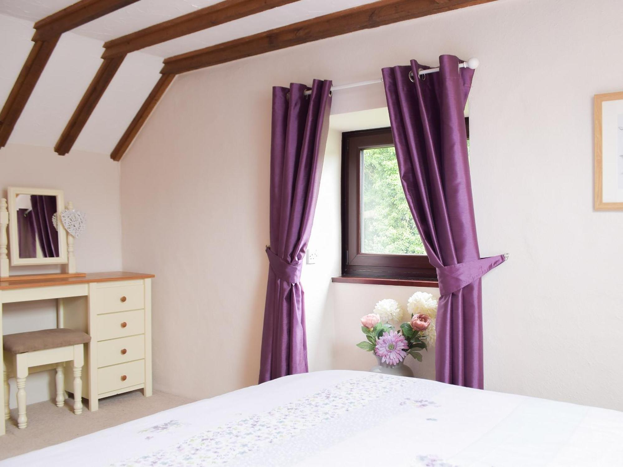 Hay Barn - Dinas Country Club Villa Buitenkant foto