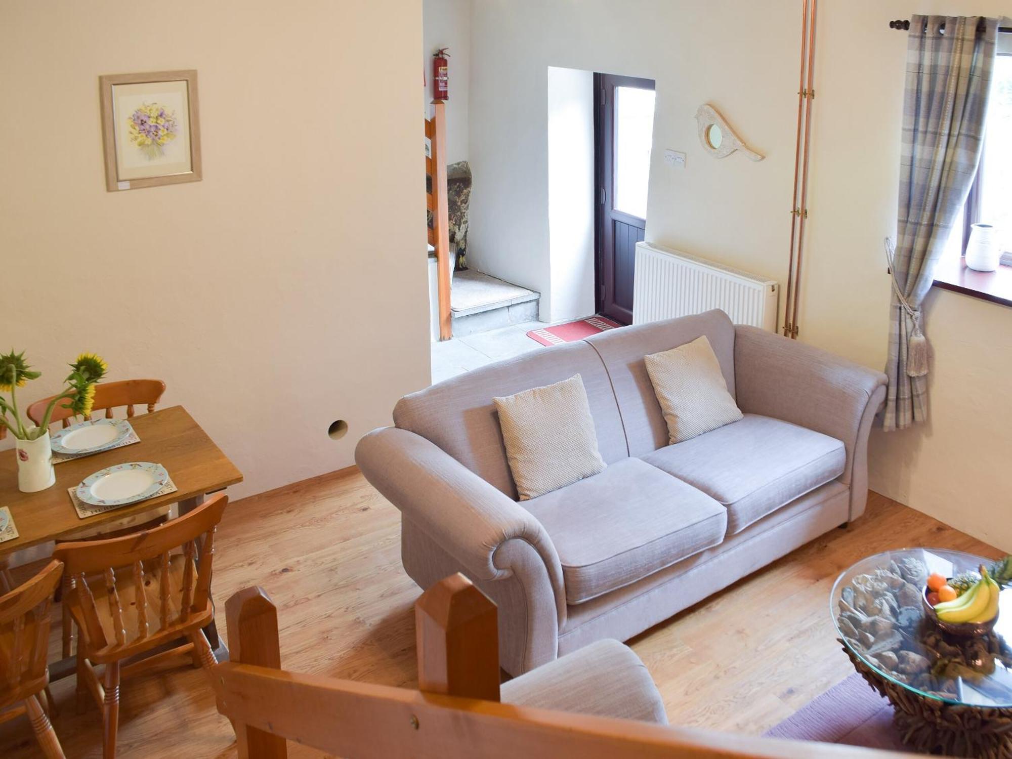 Hay Barn - Dinas Country Club Villa Buitenkant foto